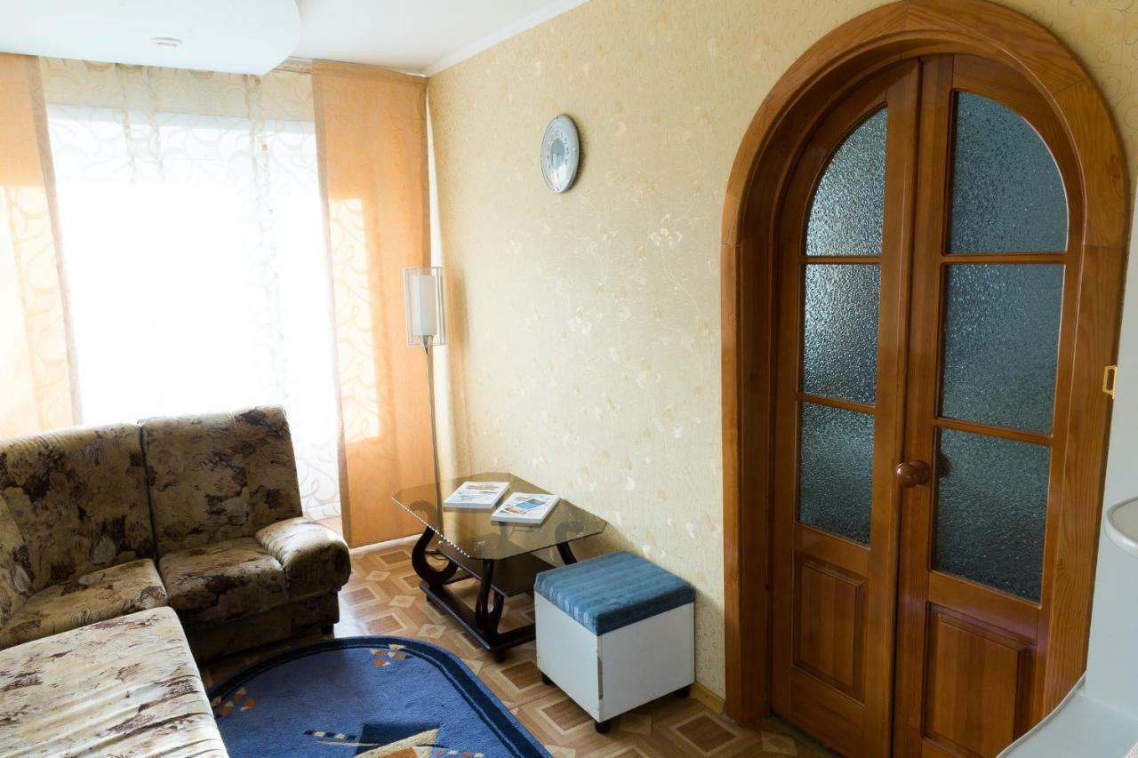 Tourist Hotel Ustʼ-Kamenogorsk Exterior foto